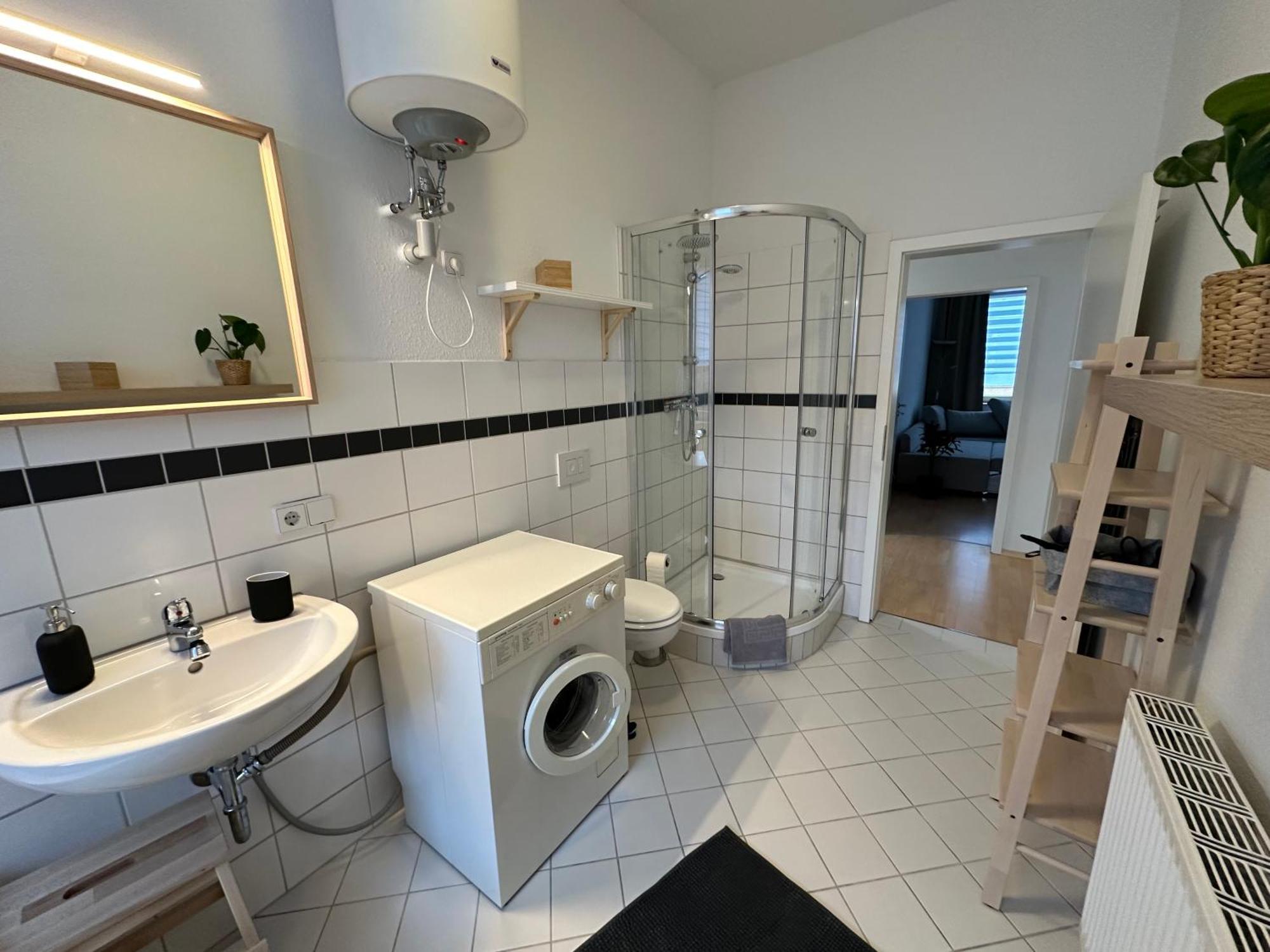 Ferienwohnung Fuer 8 Mit Balkon Erfurt Buitenkant foto